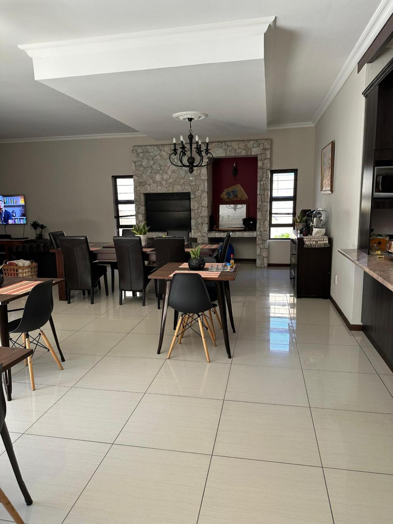 Cora'S Boutique Bed & Breakfast Swakopmund Exterior photo
