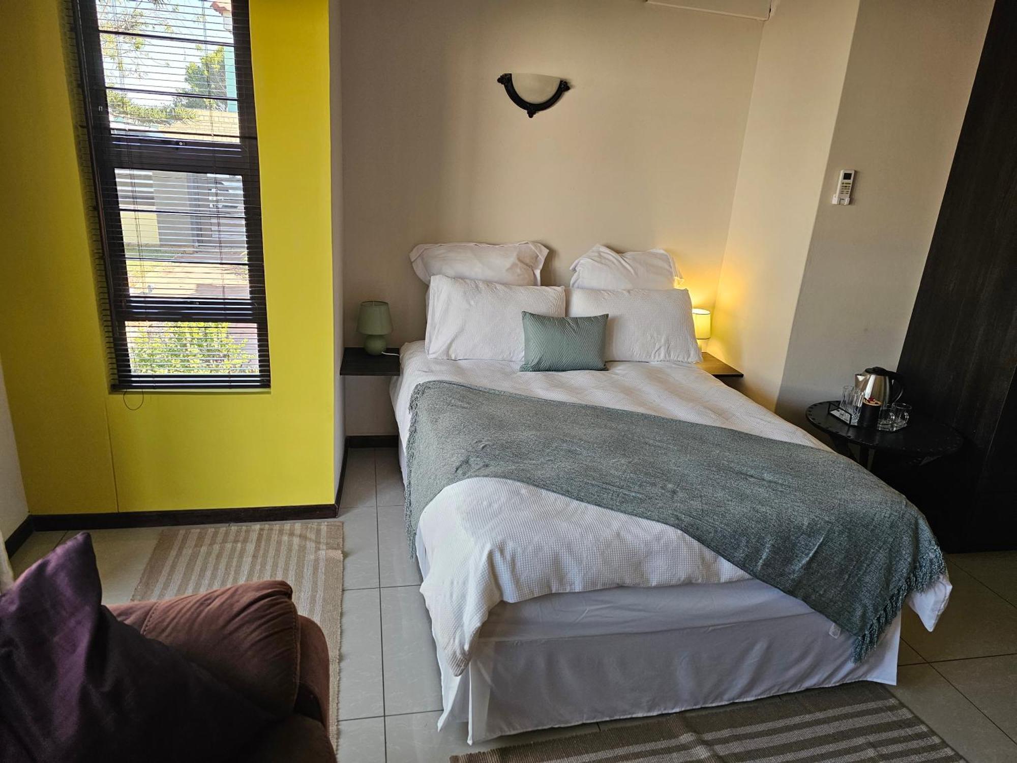 Cora'S Boutique Bed & Breakfast Swakopmund Exterior photo