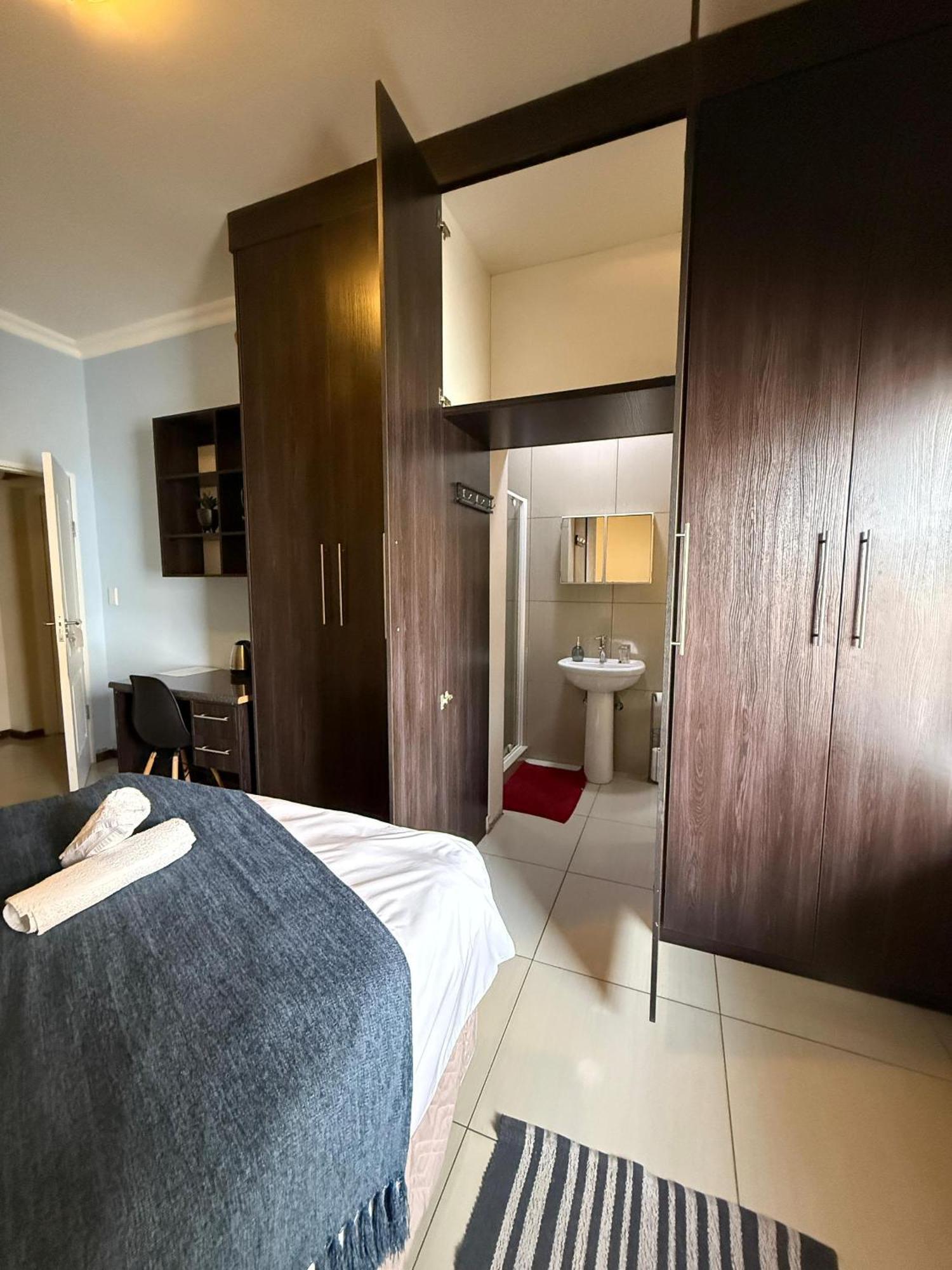 Cora'S Boutique Bed & Breakfast Swakopmund Exterior photo