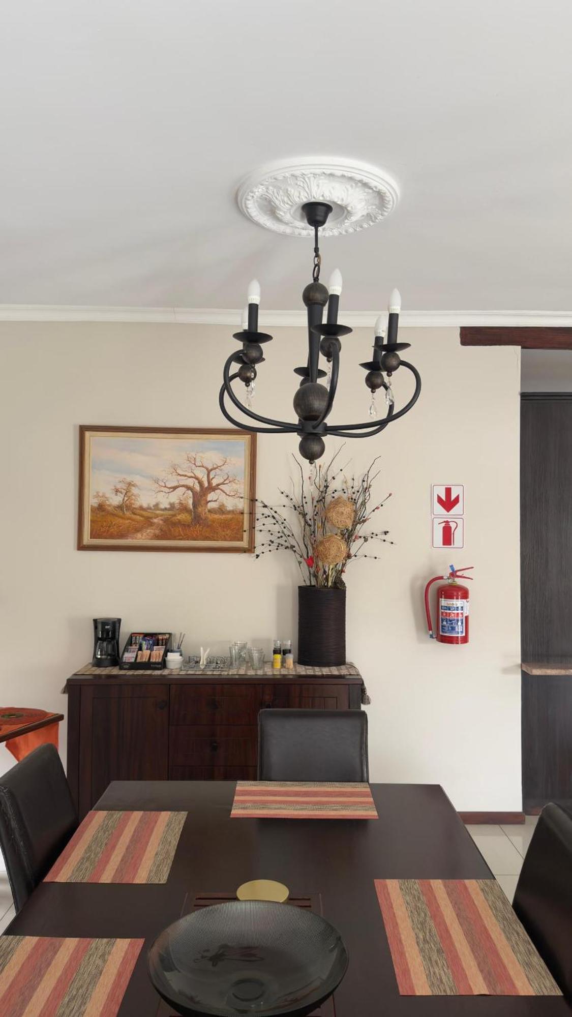 Cora'S Boutique Bed & Breakfast Swakopmund Exterior photo
